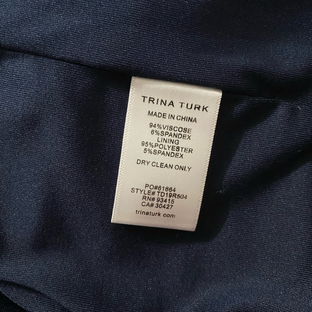 New with tags Trina Turk indigo and pearl Geo bottle square-neck body co… - Picture 7 of 14